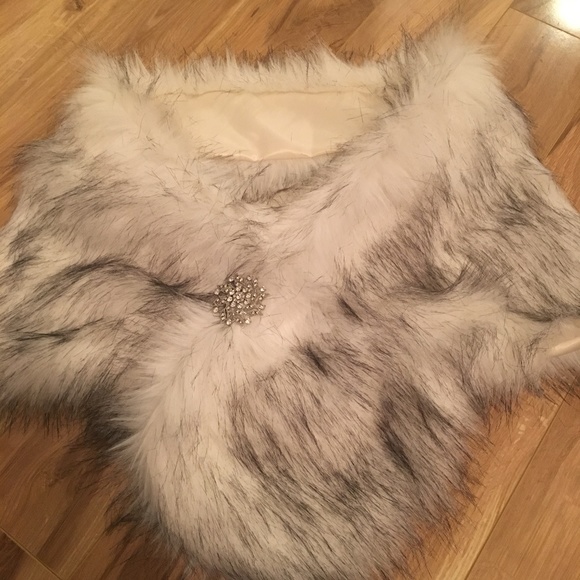black and white fur shawl